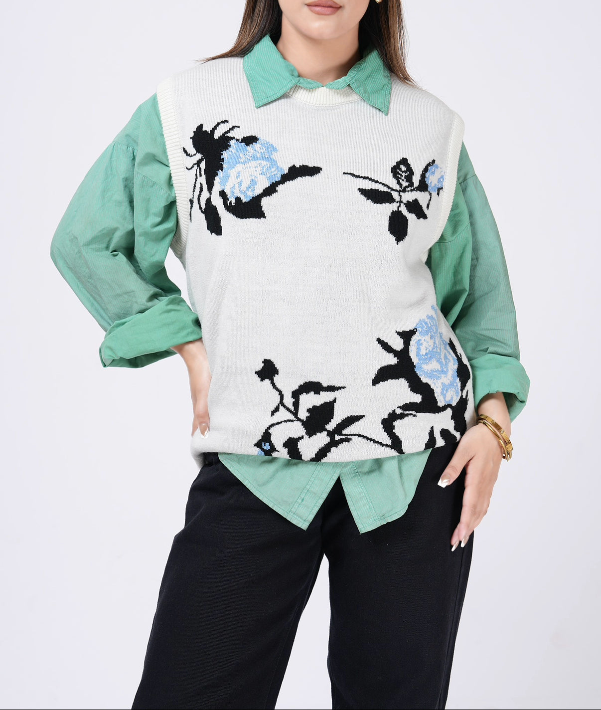 PETAL PATTERN KNIT VEST