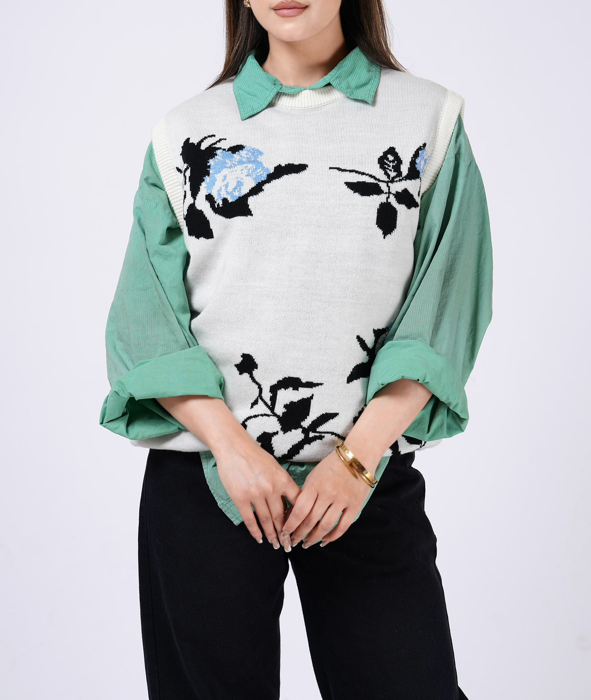 PETAL PATTERN KNIT VEST